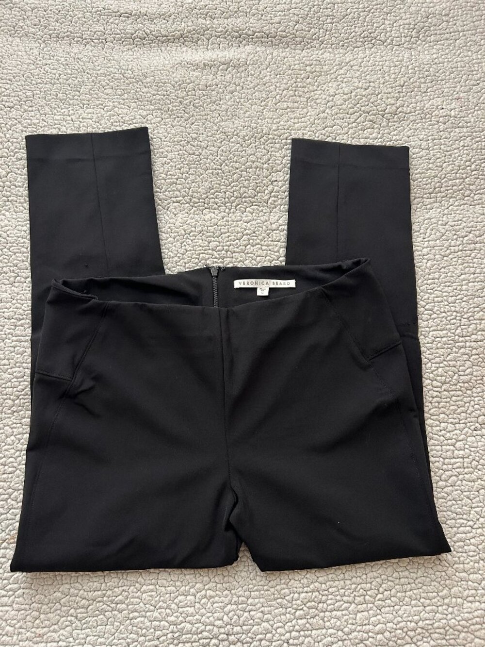 Veronica Beard -- black stretchy legging pants